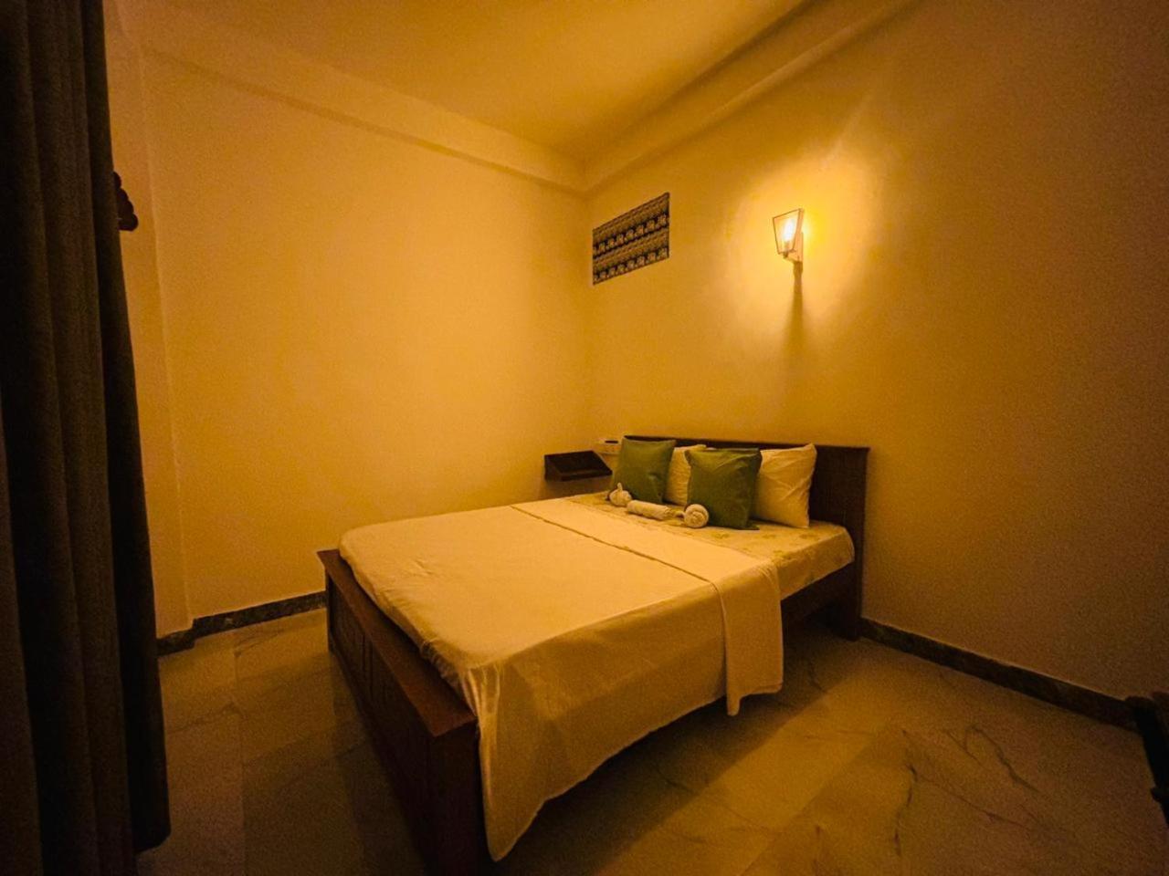 Jaya Villa - Near Airport Negombo Exterior foto